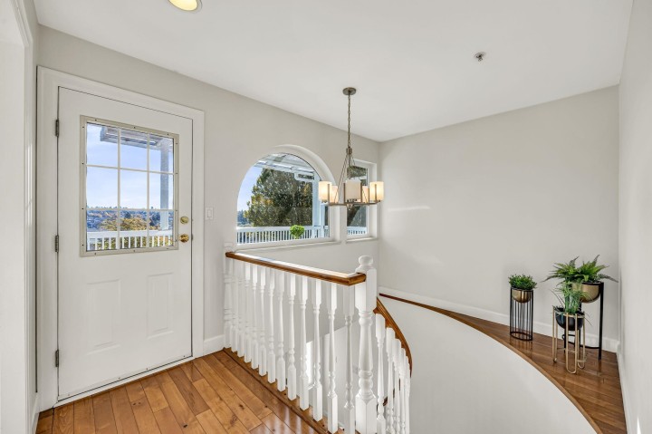 Photo 12 at 3191 E 8th Avenue, Renfrew VE, Vancouver East