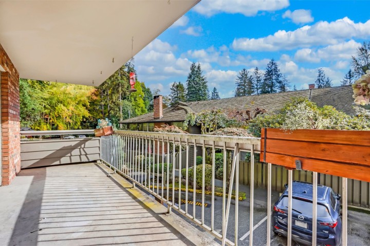 Photo 7 at 1218 - 235 Keith Road, Cedardale, West Vancouver