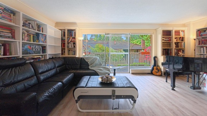 Photo 4 at 1218 - 235 Keith Road, Cedardale, West Vancouver