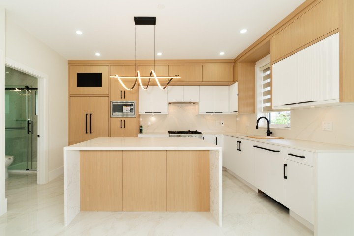 Photo 5 at 1554 W 66th Avenue, S.W. Marine, Vancouver West