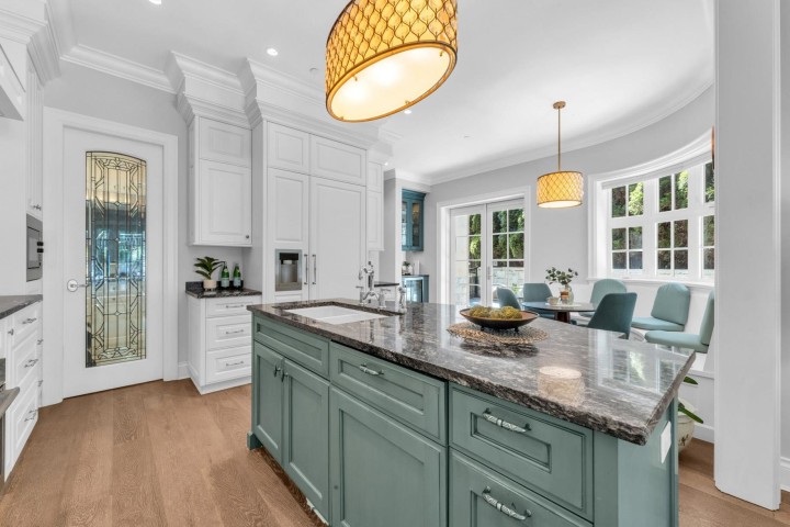 Photo 9 at 4348 Erwin Drive, Cypress, West Vancouver