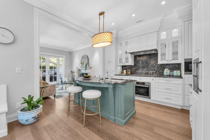 Photo 8 at 4348 Erwin Drive, Cypress, West Vancouver