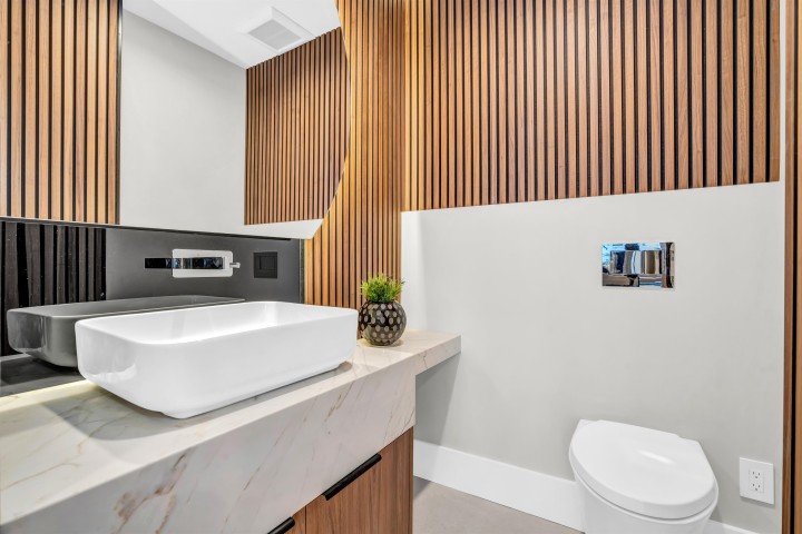 Photo 9 at 2380 Marine Drive, Dundarave, West Vancouver