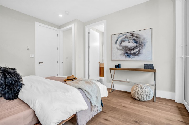 Photo 8 at 2380 Marine Drive, Dundarave, West Vancouver