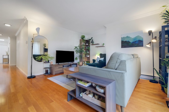 Photo 4 at 301 - 1868 E 11th Avenue, Grandview Woodland, Vancouver East