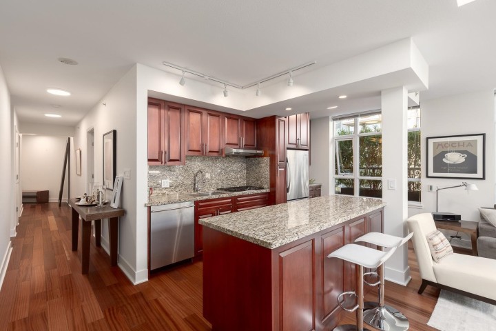 Photo 13 at PH803 - 988 Richards Street, Yaletown, Vancouver West