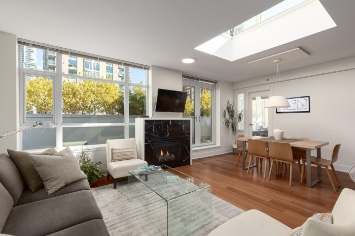 Photo 5 at PH803 - 988 Richards Street, Yaletown, Vancouver West