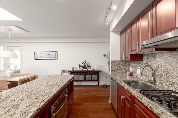 Photo 10 at PH803 - 988 Richards Street, Yaletown, Vancouver West