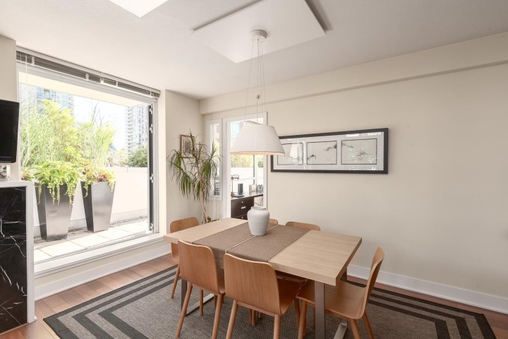 Photo 14 at PH803 - 988 Richards Street, Yaletown, Vancouver West