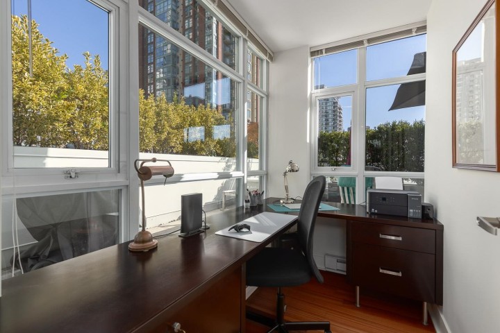 Photo 15 at PH803 - 988 Richards Street, Yaletown, Vancouver West