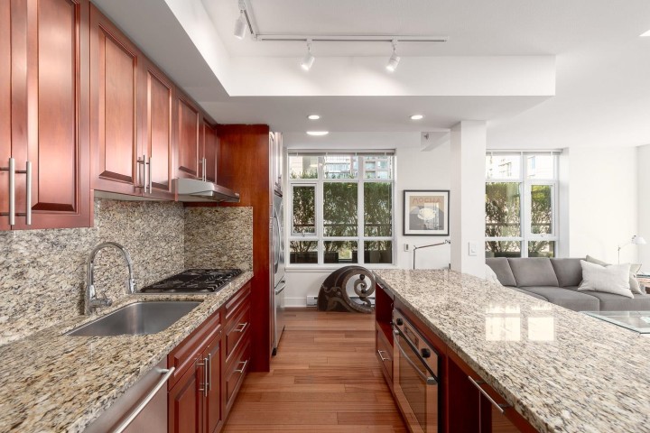 Photo 11 at PH803 - 988 Richards Street, Yaletown, Vancouver West