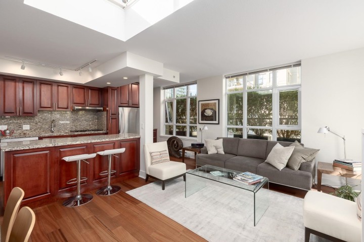 Photo 4 at PH803 - 988 Richards Street, Yaletown, Vancouver West