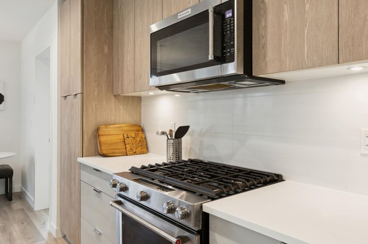 Photo 6 at 309 - 128 E 8th Street, Central Lonsdale, North Vancouver