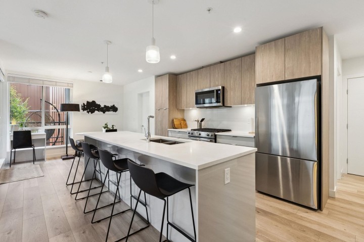 Photo 3 at 309 - 128 E 8th Street, Central Lonsdale, North Vancouver