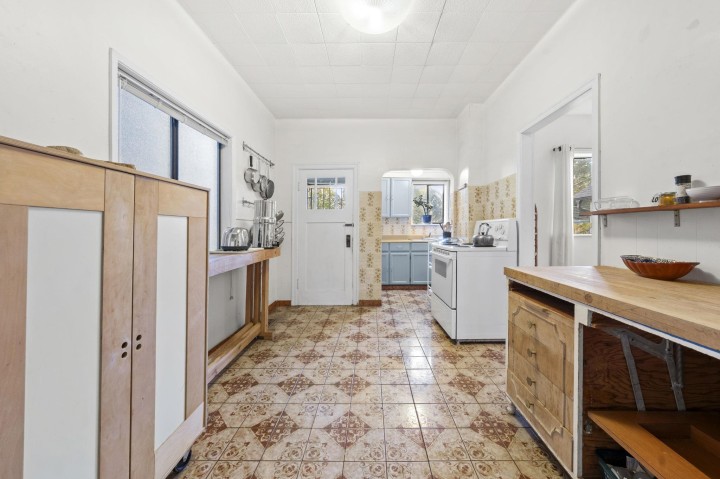 Photo 13 at 858 Union Street, Strathcona, Vancouver East