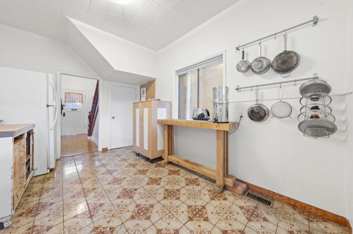 Photo 15 at 858 Union Street, Strathcona, Vancouver East