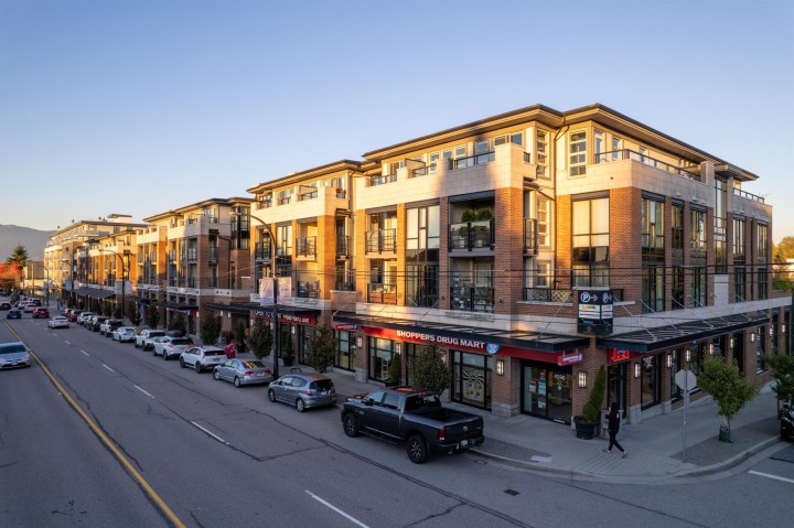 Photo 22 at 305 - 4550 Fraser Street, Fraser VE, Vancouver East