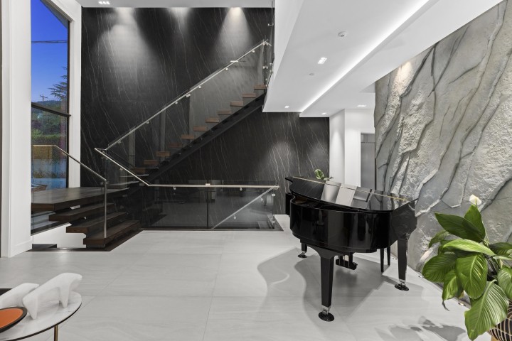 Photo 5 at 1840 Orchard Way, Queens, West Vancouver