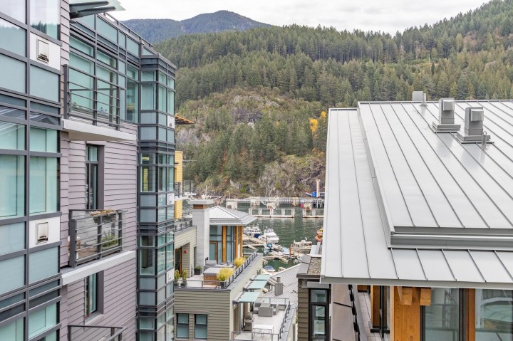 Photo 17 at 401 - 6687 Nelson Avenue, Horseshoe Bay WV, West Vancouver