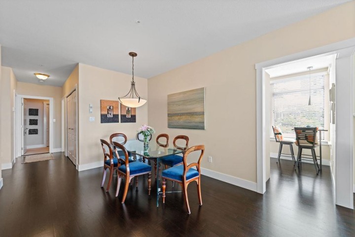 Photo 20 at 402 - 2271 Bellevue Avenue, Dundarave, West Vancouver