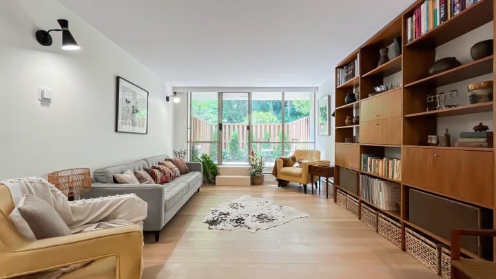 Photo 8 at 102 - 2016 Fullerton Avenue, Pemberton NV, North Vancouver