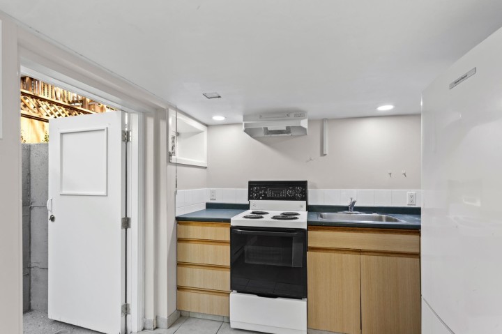 Photo 23 at 1232 W 21st Street, Pemberton Heights, North Vancouver