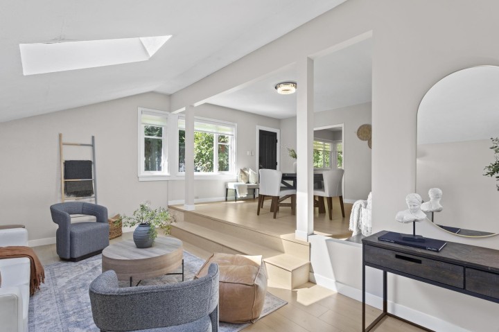 Photo 2 at 1232 W 21st Street, Pemberton Heights, North Vancouver