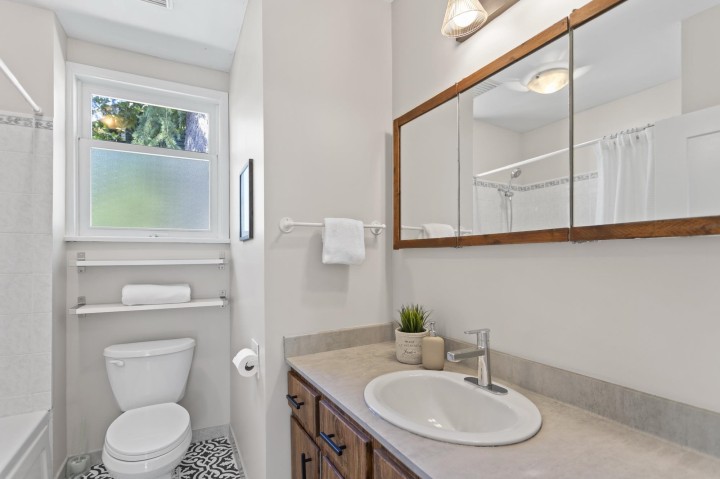 Photo 20 at 1232 W 21st Street, Pemberton Heights, North Vancouver