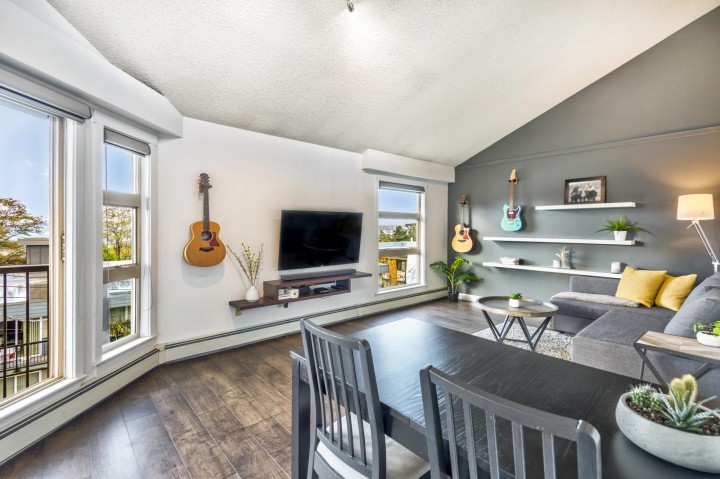 Photo 1 at 305 - 235 W 4th Street, Lower Lonsdale, North Vancouver