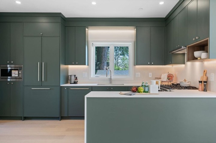 Photo 9 at 2 - 8508 East Boulevard, S.W. Marine, Vancouver West