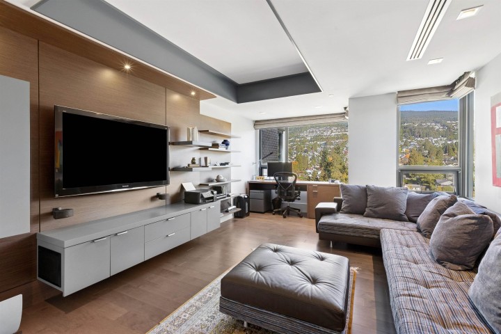 Photo 30 at 9 - 2250 Bellevue Avenue, Dundarave, West Vancouver