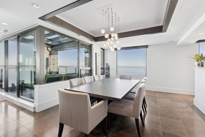 Photo 19 at 9 - 2250 Bellevue Avenue, Dundarave, West Vancouver