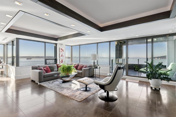 Photo 4 at 9 - 2250 Bellevue Avenue, Dundarave, West Vancouver