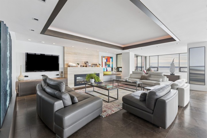 Photo 8 at 9 - 2250 Bellevue Avenue, Dundarave, West Vancouver