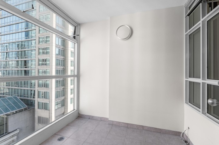 Photo 12 at 805 - 438 Seymour Street, Downtown VW, Vancouver West