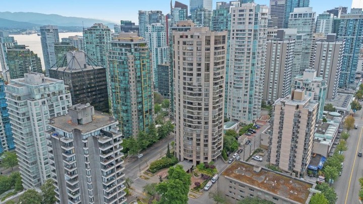 Photo 2 at 601 - 738 Broughton Street, West End VW, Vancouver West