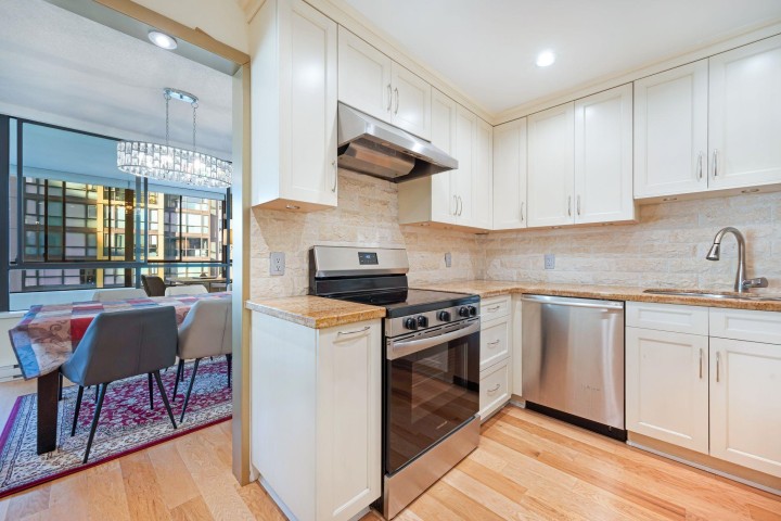 Photo 7 at 601 - 738 Broughton Street, West End VW, Vancouver West