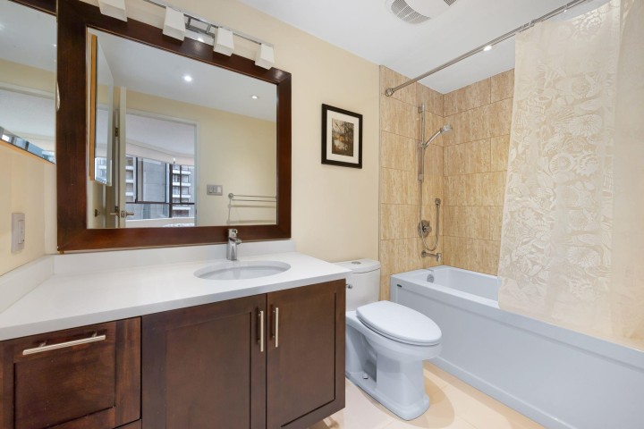 Photo 24 at 601 - 738 Broughton Street, West End VW, Vancouver West