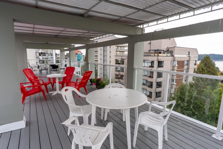 Photo 15 at 402 - 1750 Esquimalt Avenue, Ambleside, West Vancouver