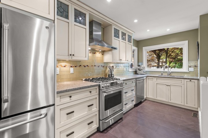 Photo 20 at 2857 W 35th Avenue, MacKenzie Heights, Vancouver West