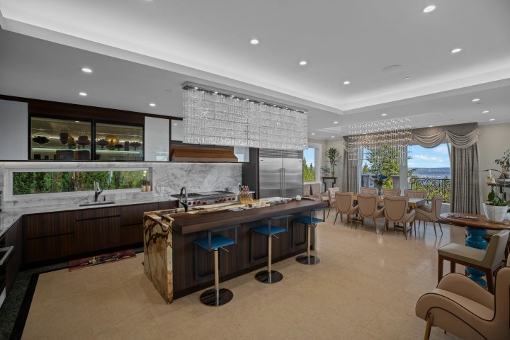 Photo 13 at 1436 Sandhurst Place, Chartwell, West Vancouver