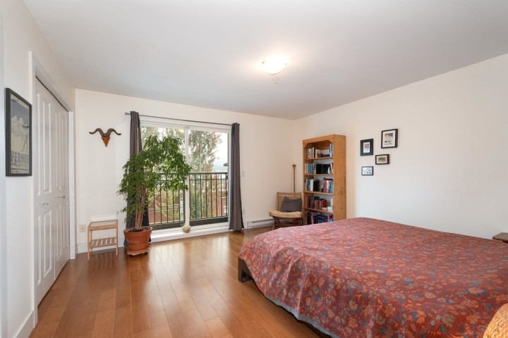Photo 15 at 468 E 5th Avenue, Mount Pleasant VE, Vancouver East