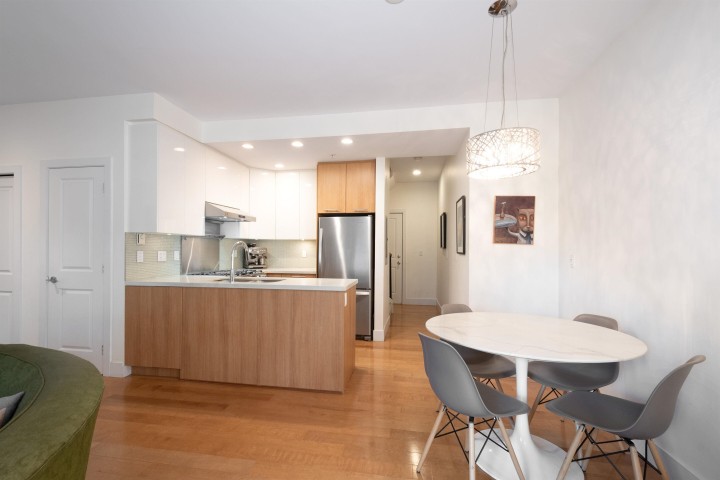 Photo 11 at 468 E 5th Avenue, Mount Pleasant VE, Vancouver East