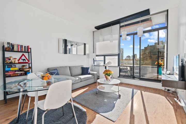 Photo 13 at 910 - 1010 Howe Street, Downtown VW, Vancouver West