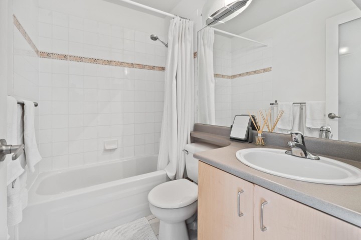 Photo 5 at 910 - 1010 Howe Street, Downtown VW, Vancouver West