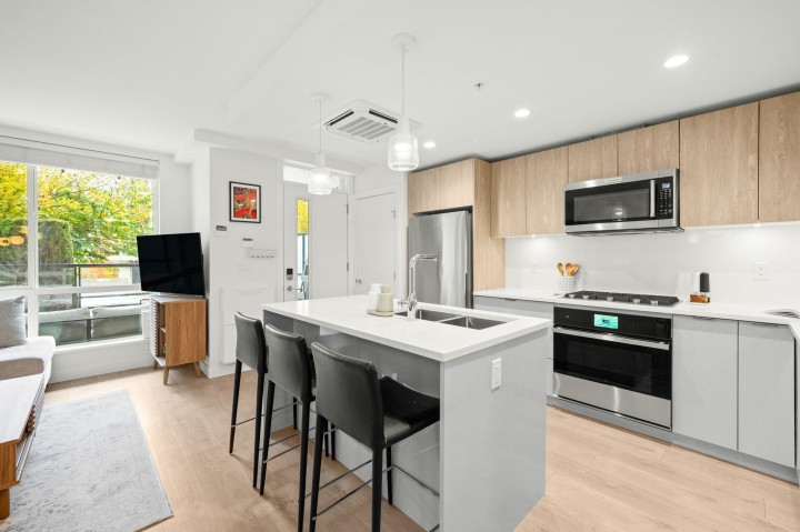 Photo 7 at TH8 - 108 E 8th Street, Central Lonsdale, North Vancouver