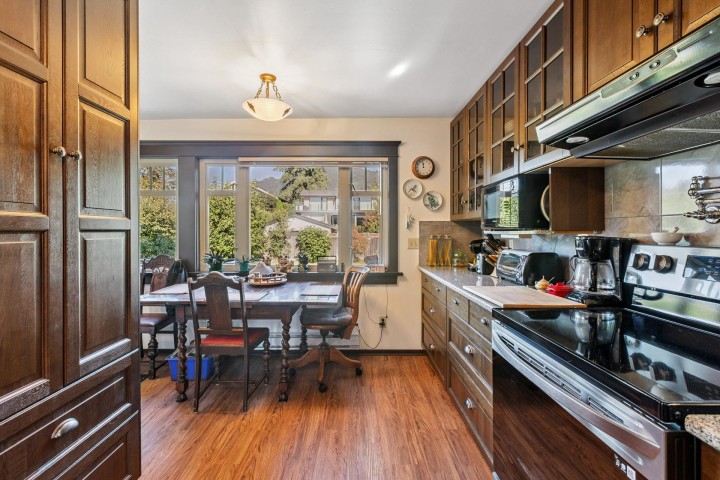 Photo 13 at 234 W Windsor Road, Upper Lonsdale, North Vancouver