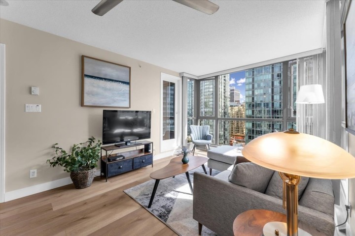 Photo 3 at 2011 - 1331 Alberni Street, West End VW, Vancouver West