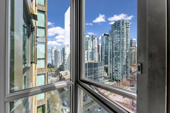 Photo 5 at 2011 - 1331 Alberni Street, West End VW, Vancouver West