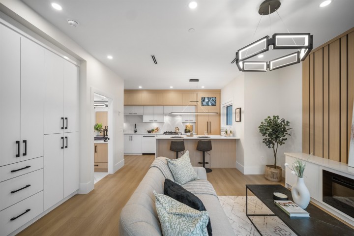 Photo 5 at 1 - 5378 Culloden Street, Knight, Vancouver East